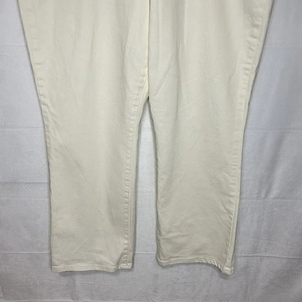 A New Day Women Size 16 (33x28) Bootcut Jeans White Ivory High-Rise Stretch NEW